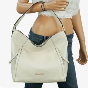 Michael Kors Evie Large Pebbled
Leather Hobo Shoulder Bag Handbag